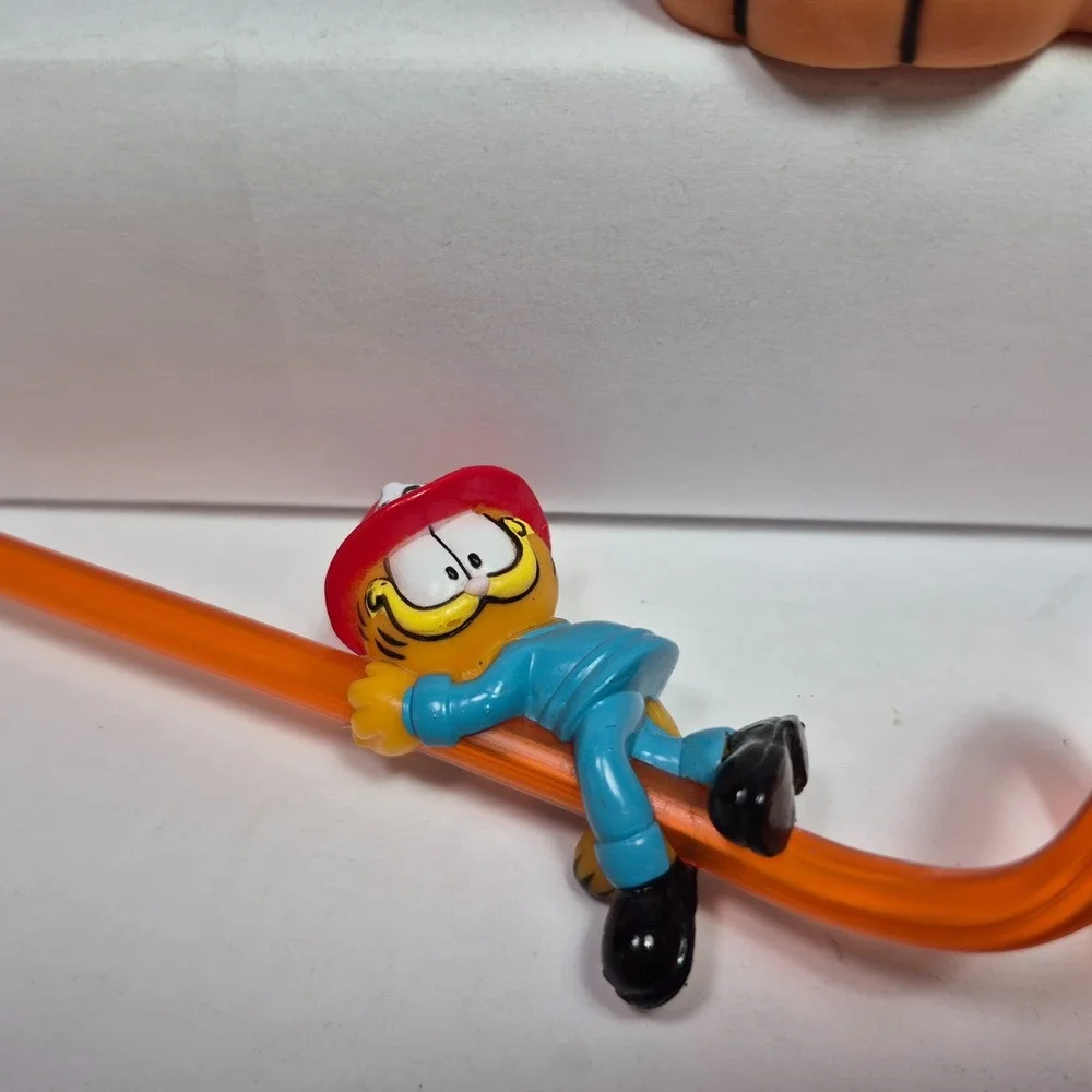 Vintage Garfield Rubber Pencil Topper Silly Straws Garfield /Pokey Piggy Bank